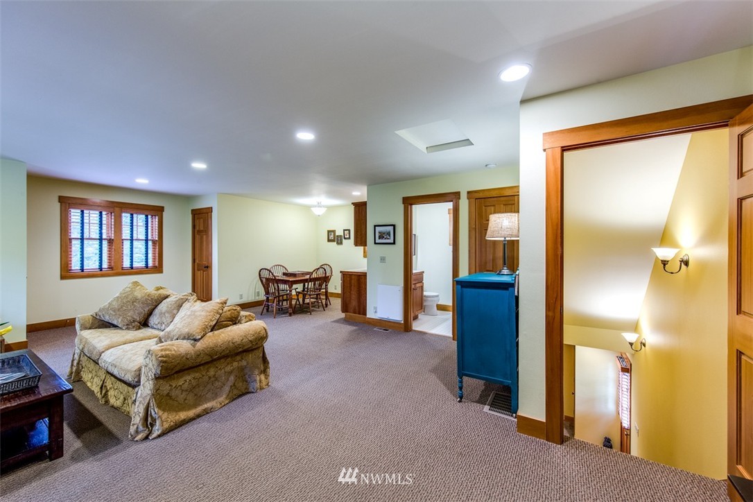 21656 Big Valley Road Northeast Poulsbo, WA 98370 - Photo 11 of 25 Gallery Image 11