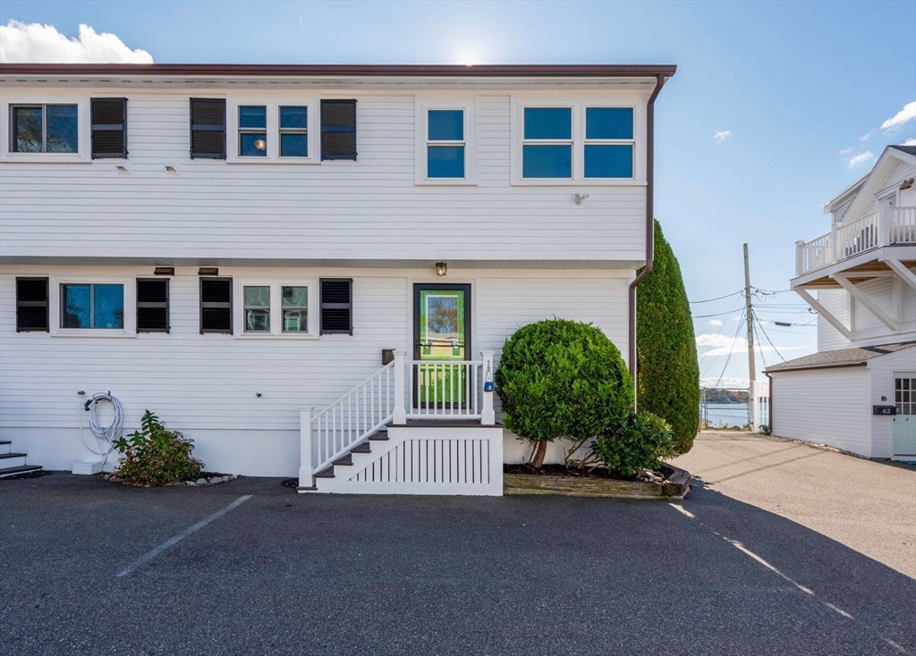 62 Eastern Point Road, Unit 3 Gloucester, MA 01930 - Photo 6 of 27 a house view with a garden space