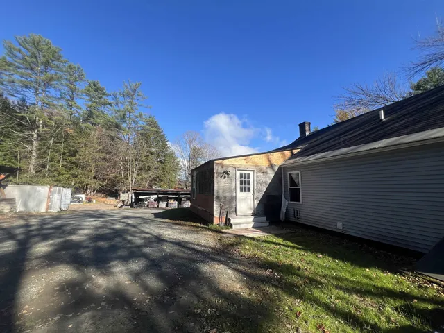 $899,000 | 3803 Woodstock Road, Hartford, VT 05001