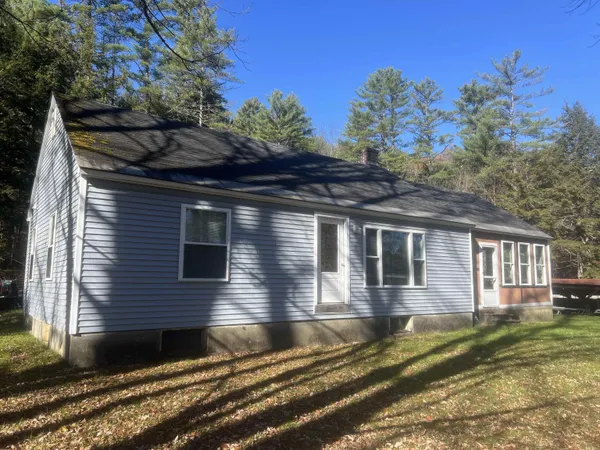 $899,000 | 3803 Woodstock Road, Hartford, VT 05001