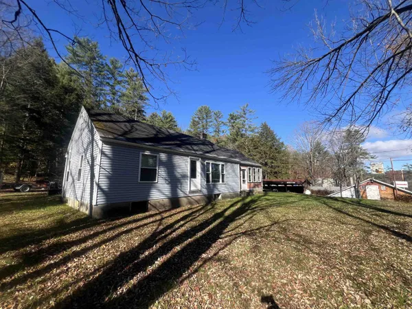 $899,000 | 3803 Woodstock Road, Hartford, VT 05001