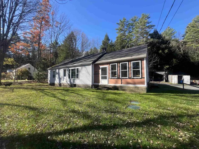 $899,000 | 3803 Woodstock Road, Hartford, VT 05001