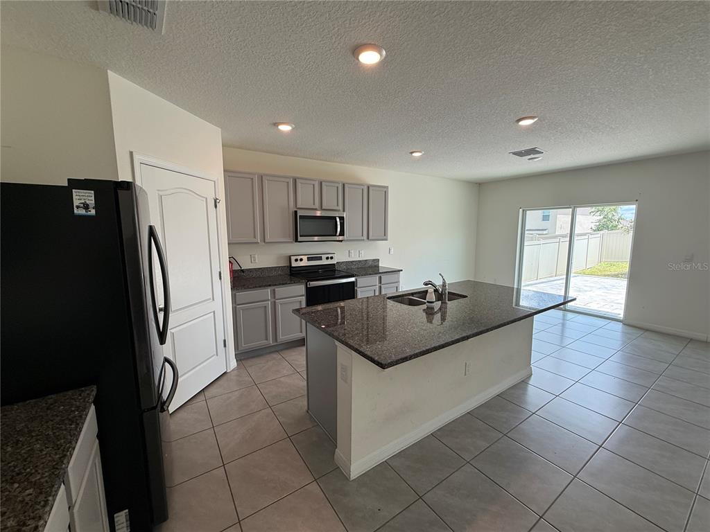 2029 Maple Ridge Drive Zellwood, FL 32798 - Photo 4 of 39