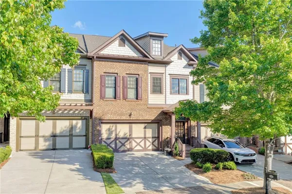 $590,000 | 6961 Fellowship Lane, Flowery Branch, GA 30542