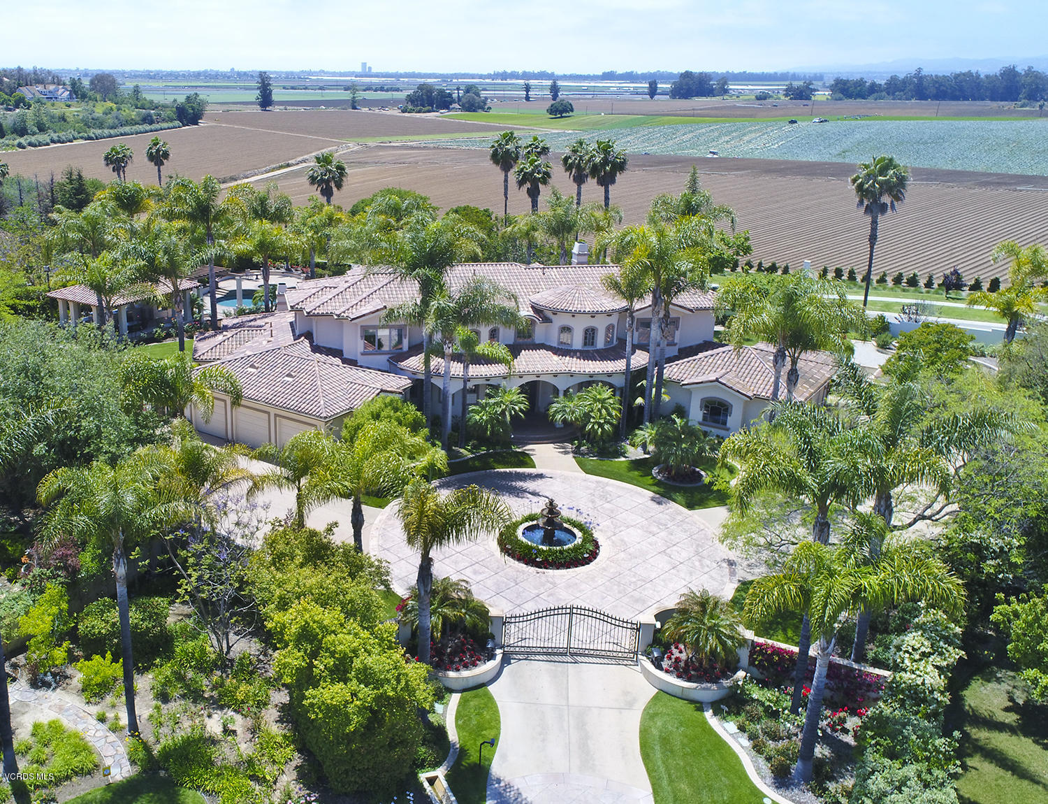 1885 Via Aracena Camarillo, CA 93010 - Photo 8 of 53 SKY_101