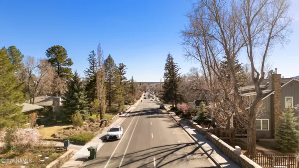 $818,000 | 617 North San Francisco Street, Unit B, Flagstaff, AZ 86001