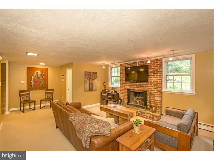 736 West Valley Road Wayne, PA 19087 - Photo 14 of 23 Family Room