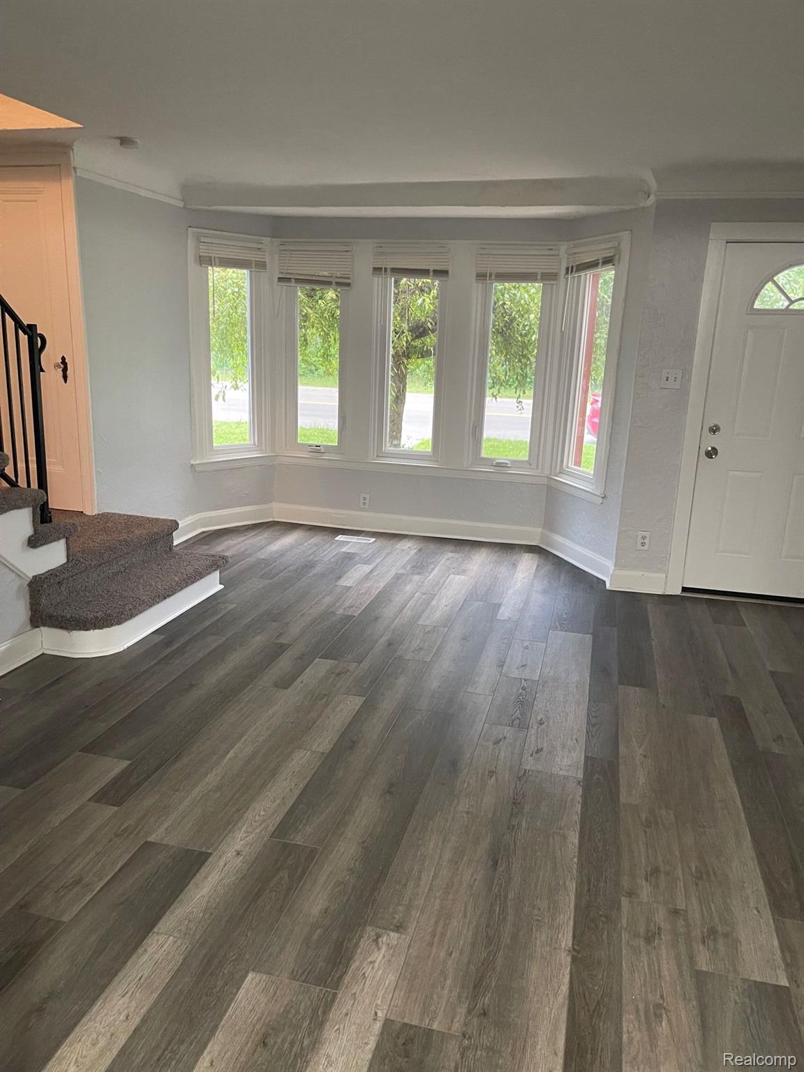 5931 Miller Road Dearborn, MI 48126 - Photo 5 of 33 Gallery Image 5