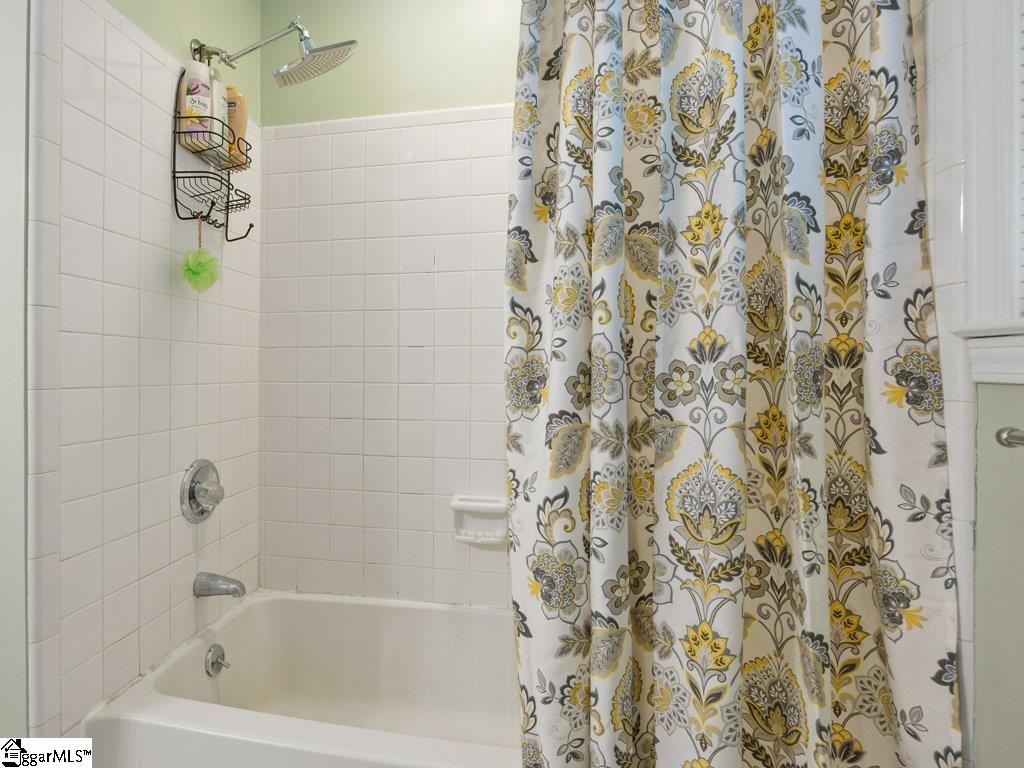 109 Crosswinds Street Greer, SC 29650 - Photo 25 of 36 Gallery Image 25