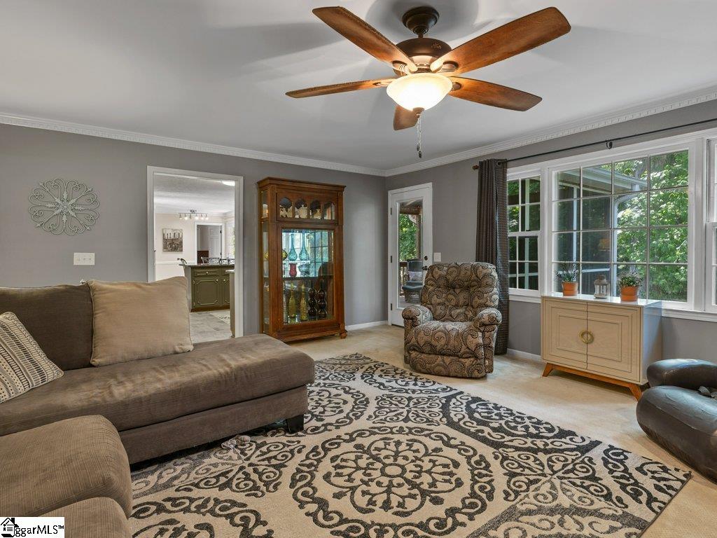 109 Crosswinds Street Greer, SC 29650 - Photo 8 of 36 Gallery Image 8