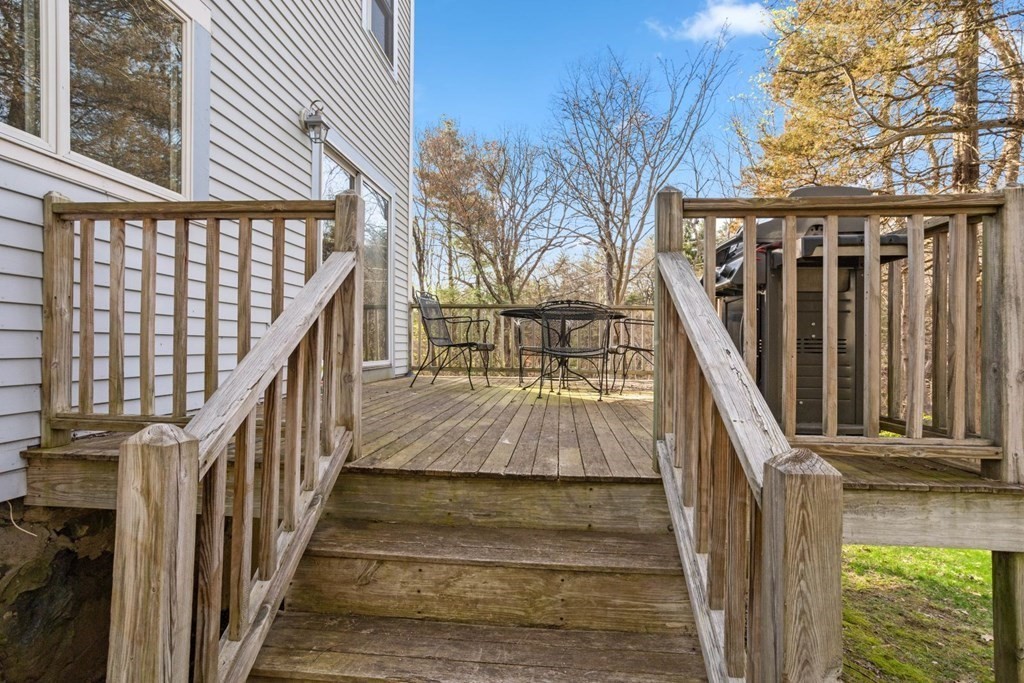 20 Gowell Lane Weston, MA 02493 - Photo 28 of 32 a view of entryway