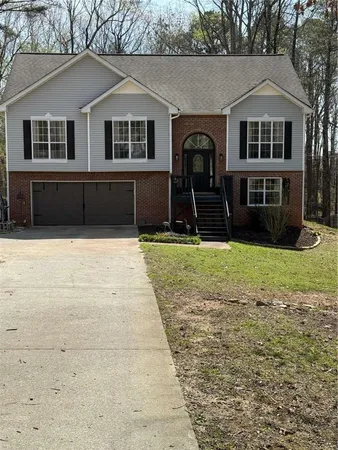 a front view of house with yard