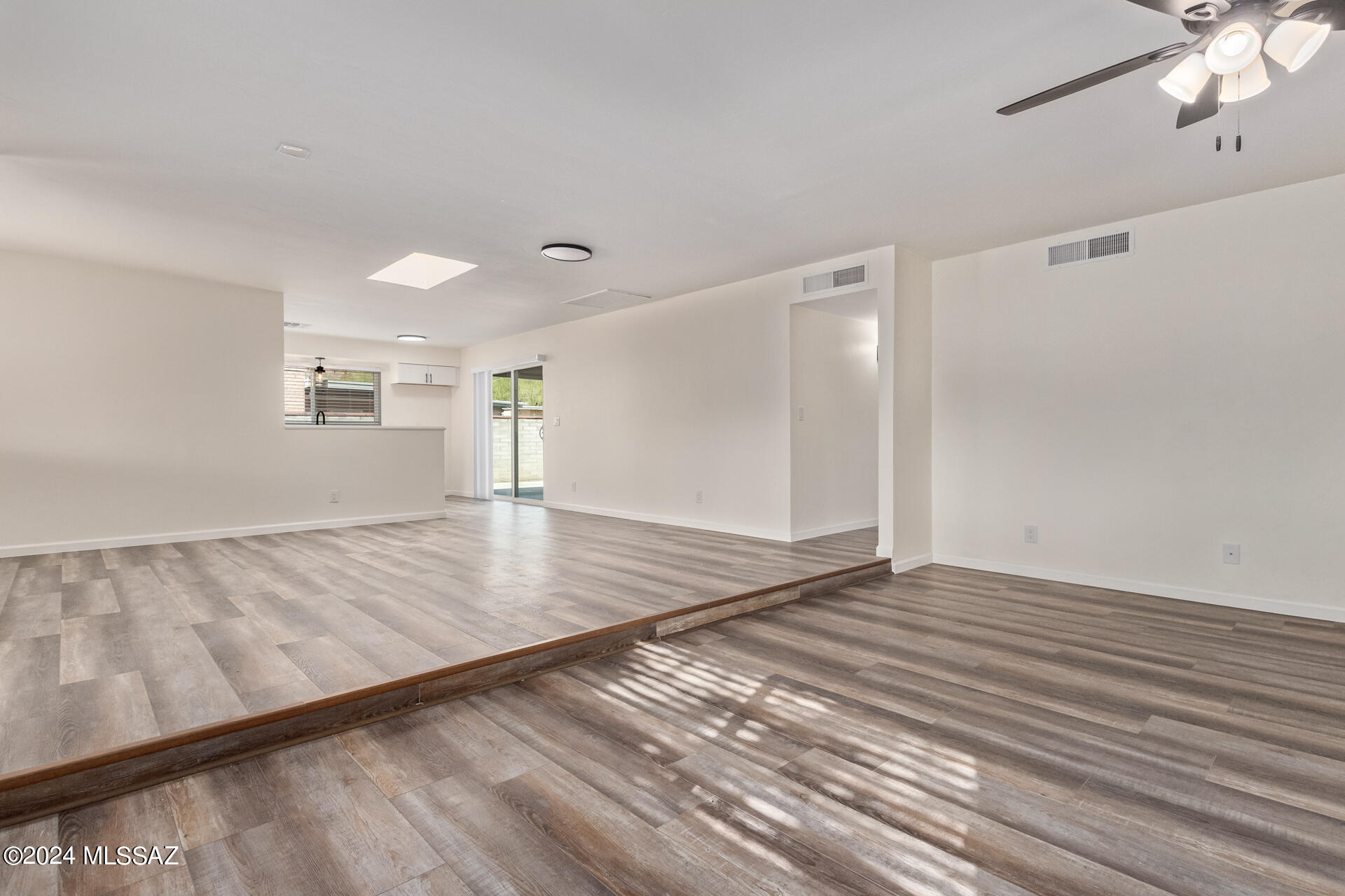4541 South Seymour Road Tucson, AZ 85757 - Photo 11 of 28 0007-07 - Seymour