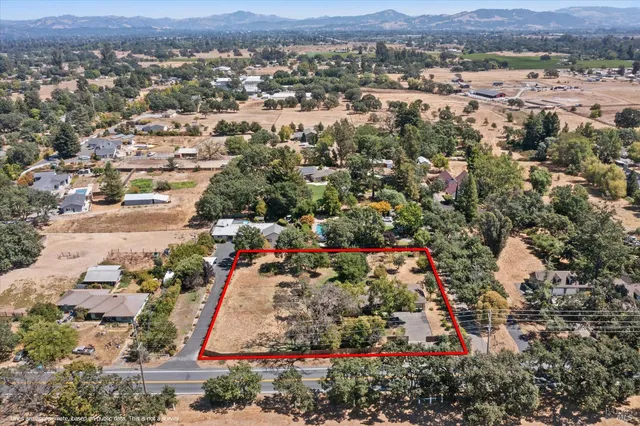 $949,000 | 644 Piezzi Road, Santa Rosa, CA 95401