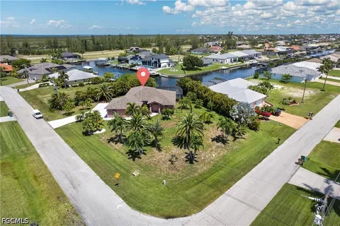 $619,900 | 3815 Northwest 5th Terrace, Cape Coral, FL 33993