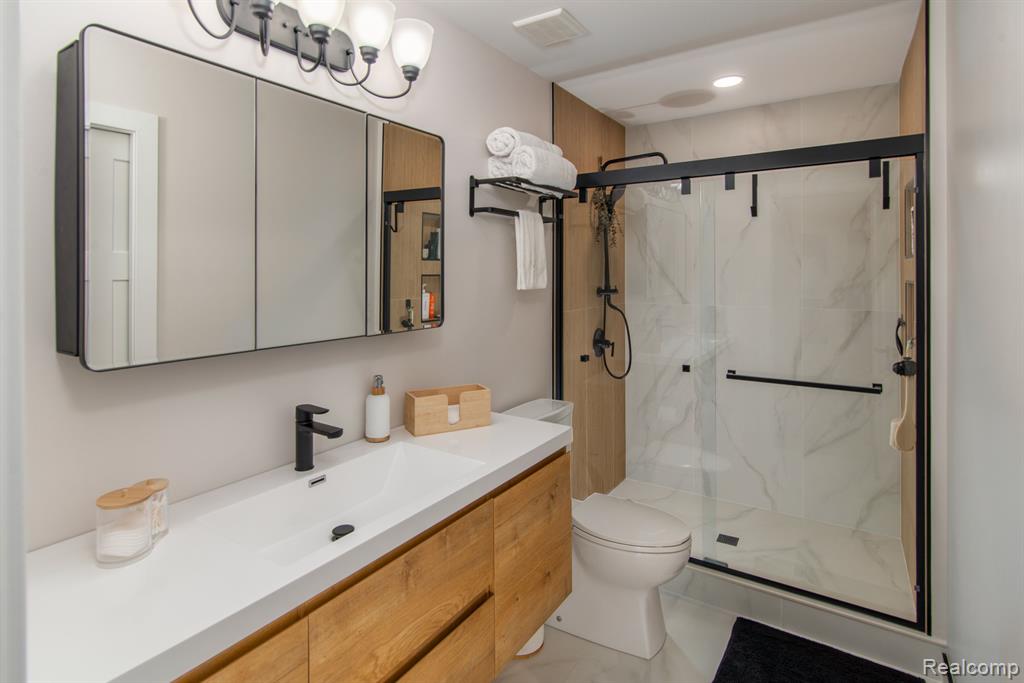 30445 West 14 Mile Road, Unit 52 Farmington Hills, MI 48334 - Photo 12 of 16