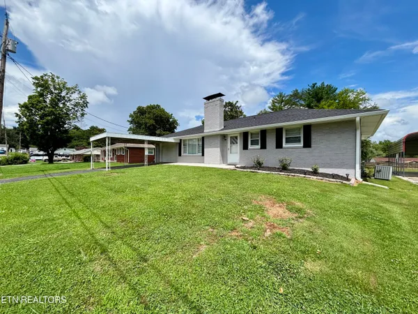 $309,900 | 107 Hillcrest Lane, Kingston, TN 37763