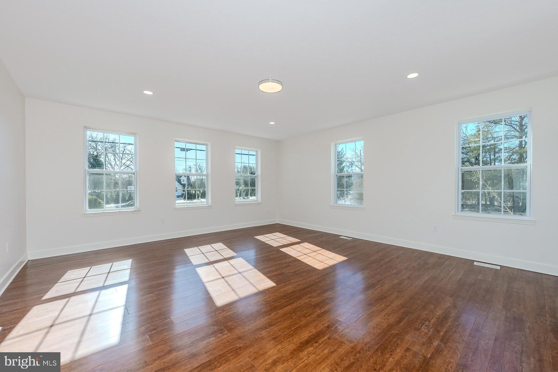 12300 Braddock Road Fairfax, VA 22030 - Photo 24 of 70 a view of an empty room and window