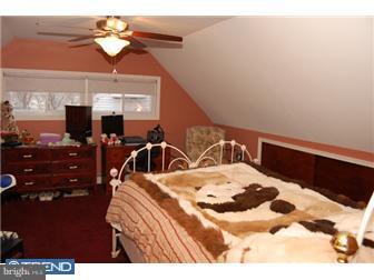 2 Wildflower Road Levittown, PA 19057 - Photo 5 of 10 Gallery Image 5