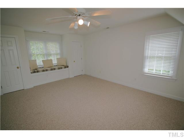 2829 Anfield Road Raleigh, NC 27606 - Photo 10 of 12 Photo 10