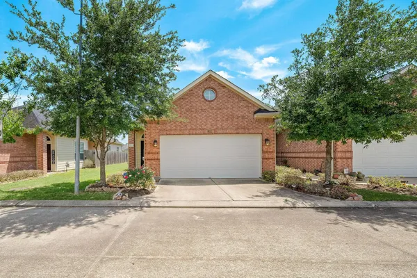 $2,200 | 912 Sweet Pine Drive, Katy, TX 77450
