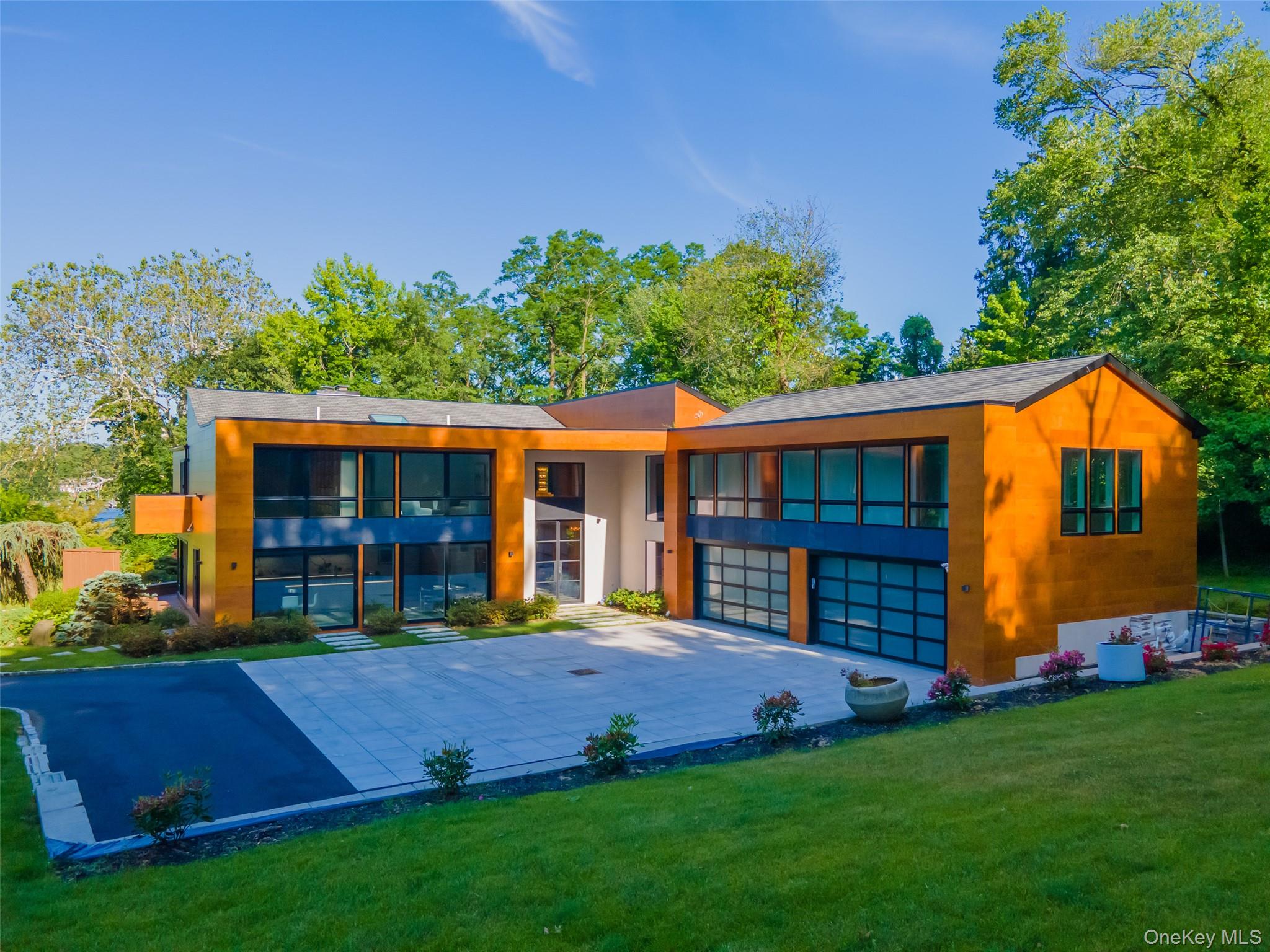 369 East Shore Road Great Neck, NY 11023 - Photo 31 of 31 Gallery Image 31