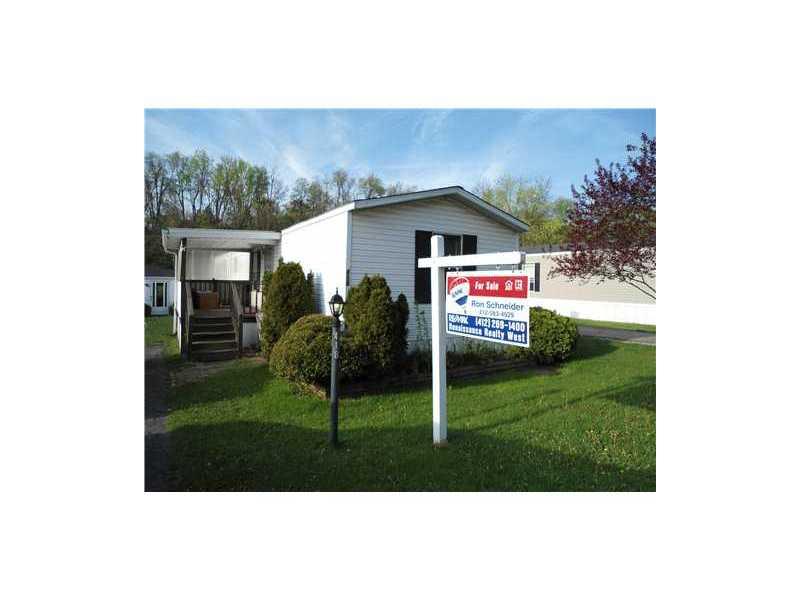 418 Richmond Road Imperial, PA 15126 - Photo 1 of 1 Exterior Front.