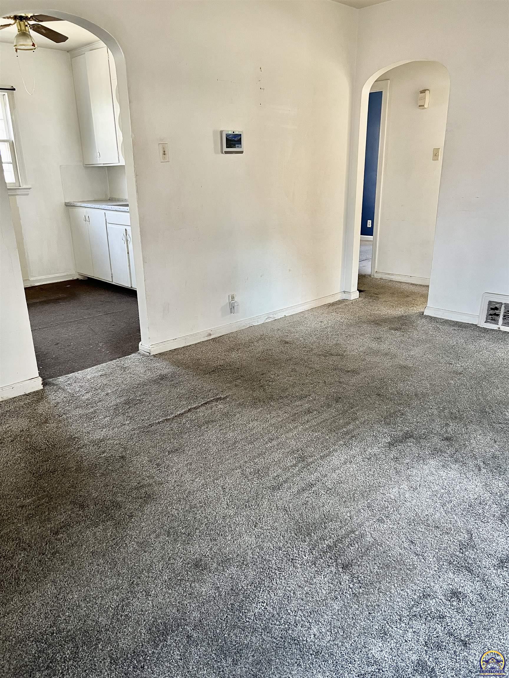 614 Southwest Webster Avenue Topeka, KS 66606 - Photo 11 of 14