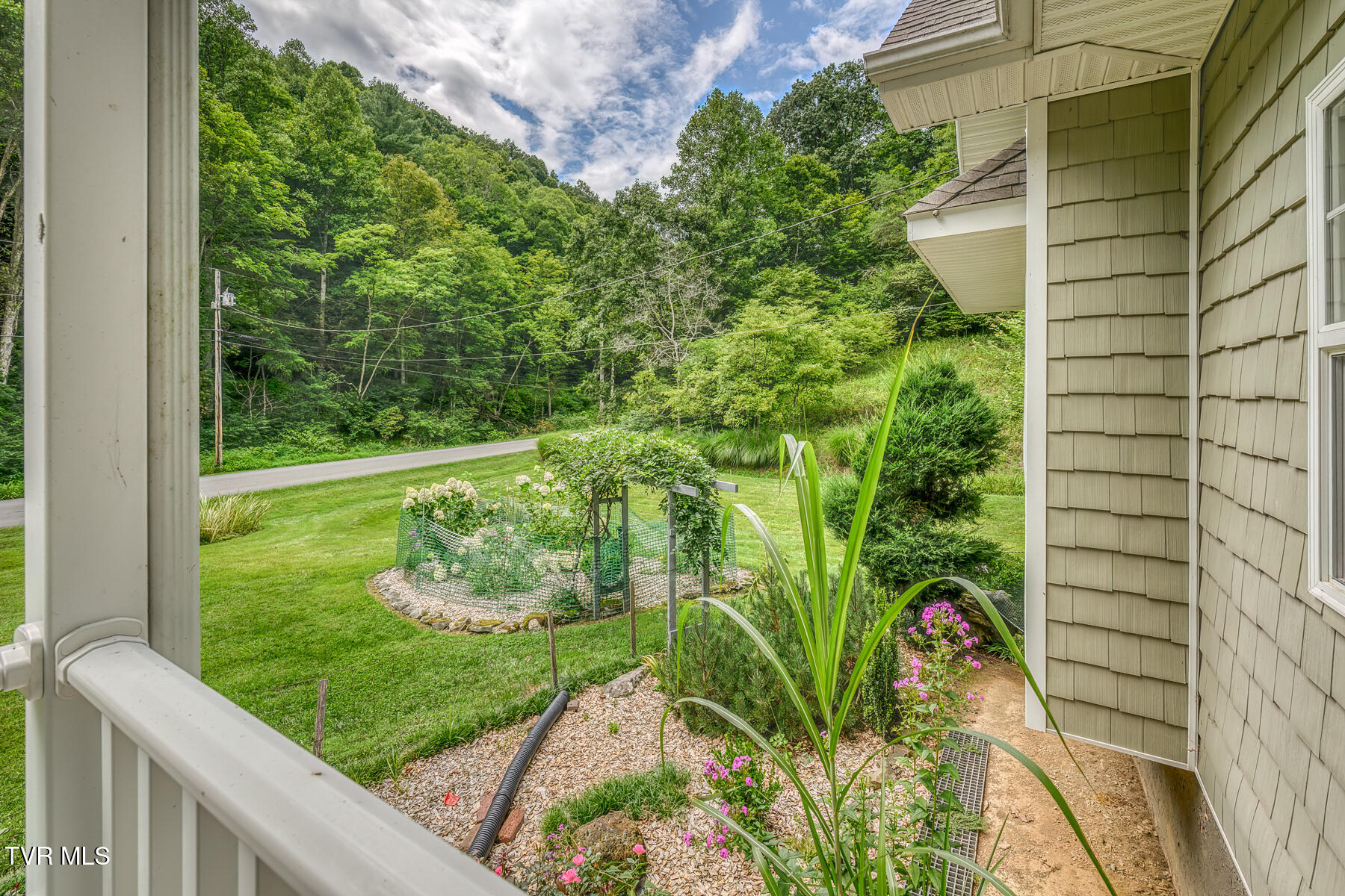 7519 Wolf Run Road Bristol, VA 24202 - Photo 13 of 49 7519 Wolf Run Rd-13