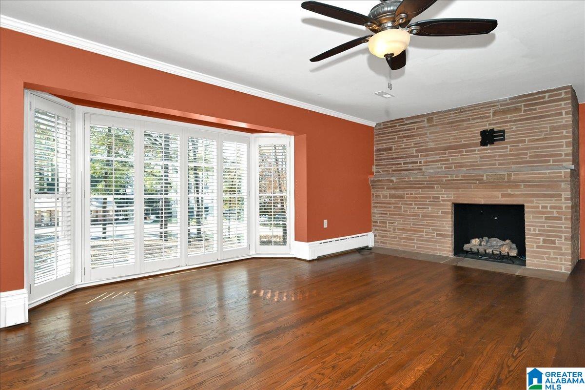 202 Crest Circle South Jasper, AL 35501 - Photo 3 of 53