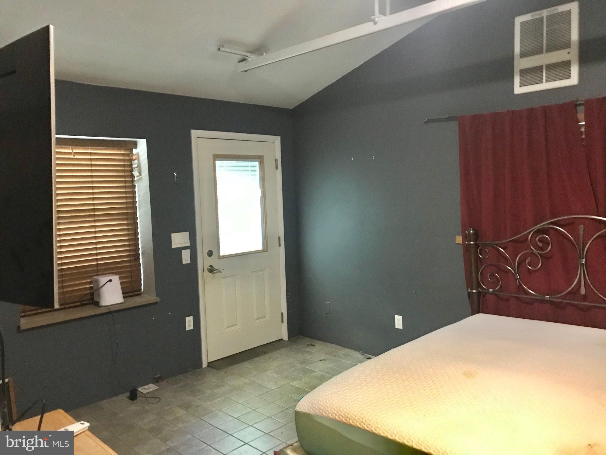 47 Highbridge Road Trenton, NJ 08620 - Photo 7 of 15 Separate entrance in master bedroom