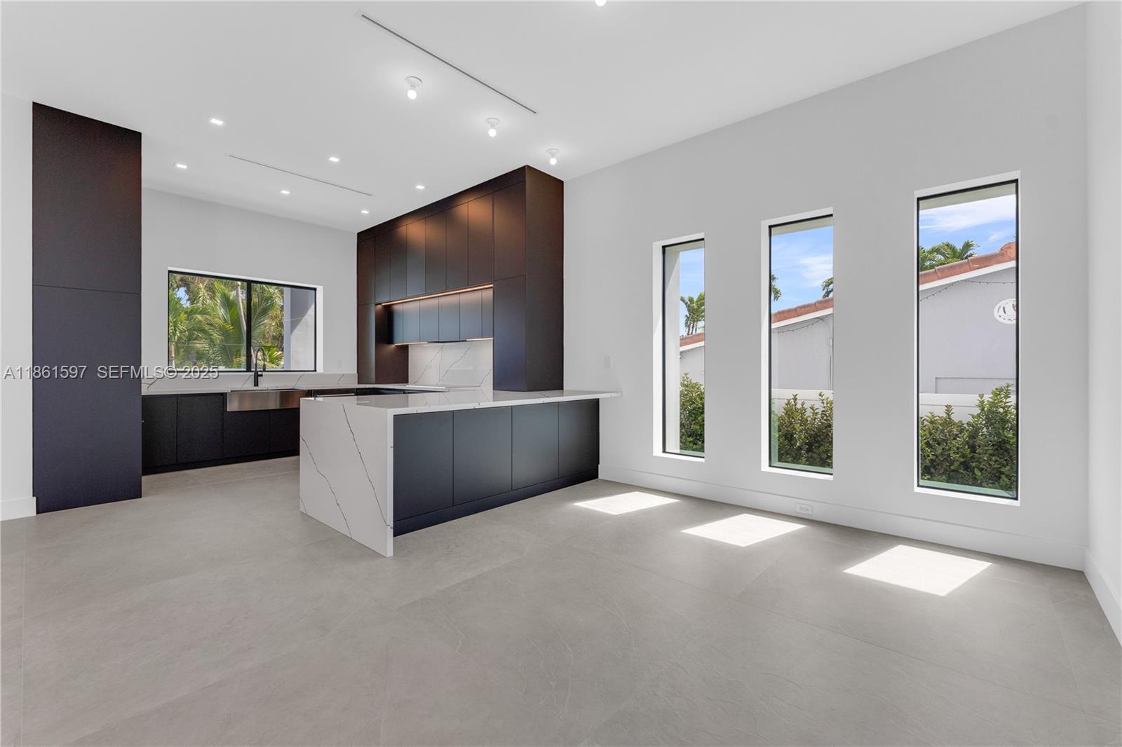 3205 Leigh Road Pompano Beach, FL 33062 - Photo 12 of 49