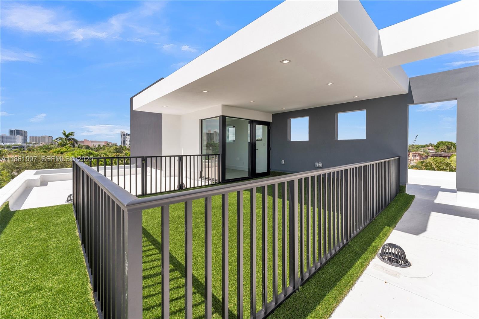 3205 Leigh Road Pompano Beach, FL 33062 - Photo 42 of 49