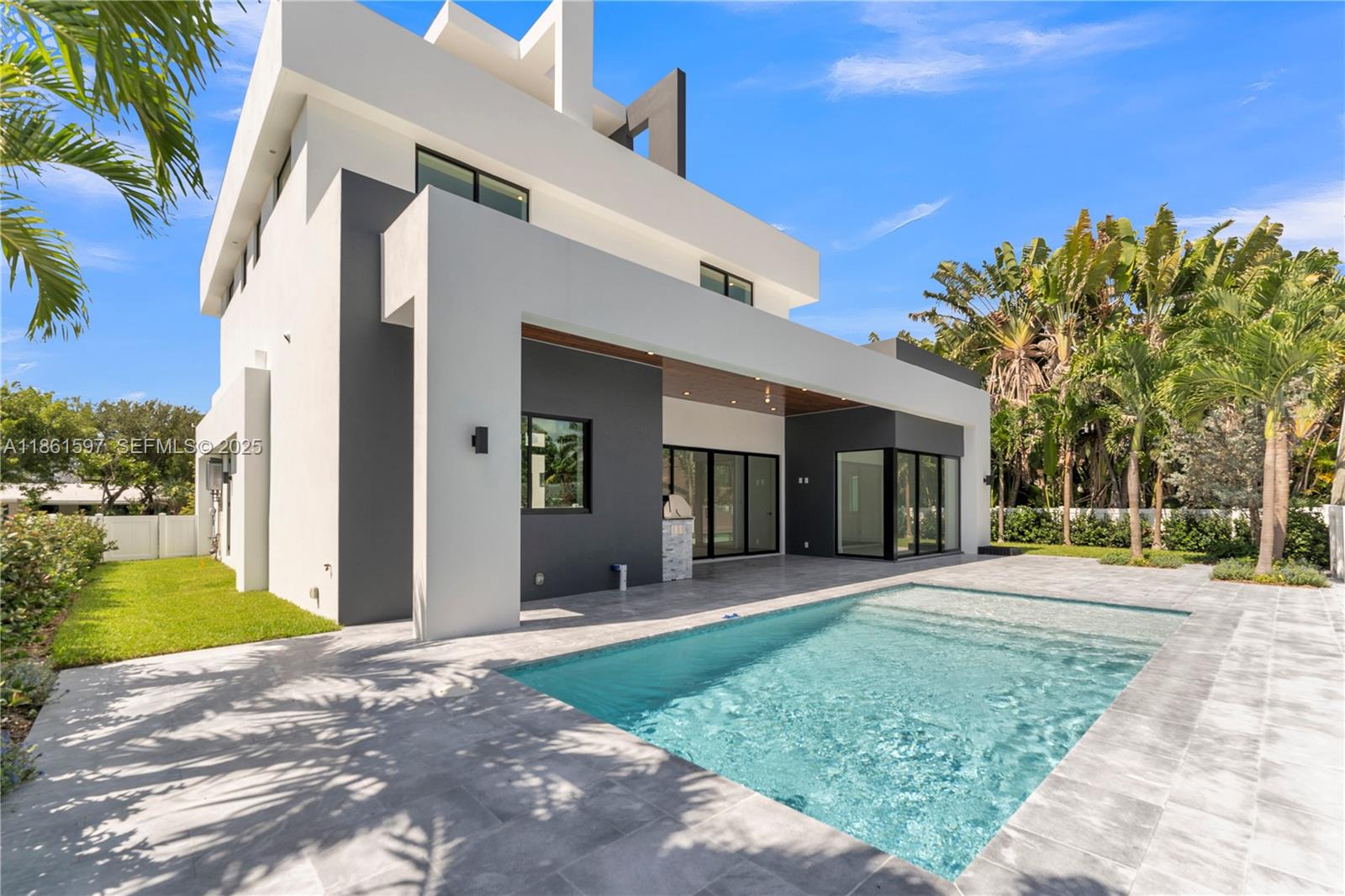 3205 Leigh Road Pompano Beach, FL 33062 - Photo 5 of 49