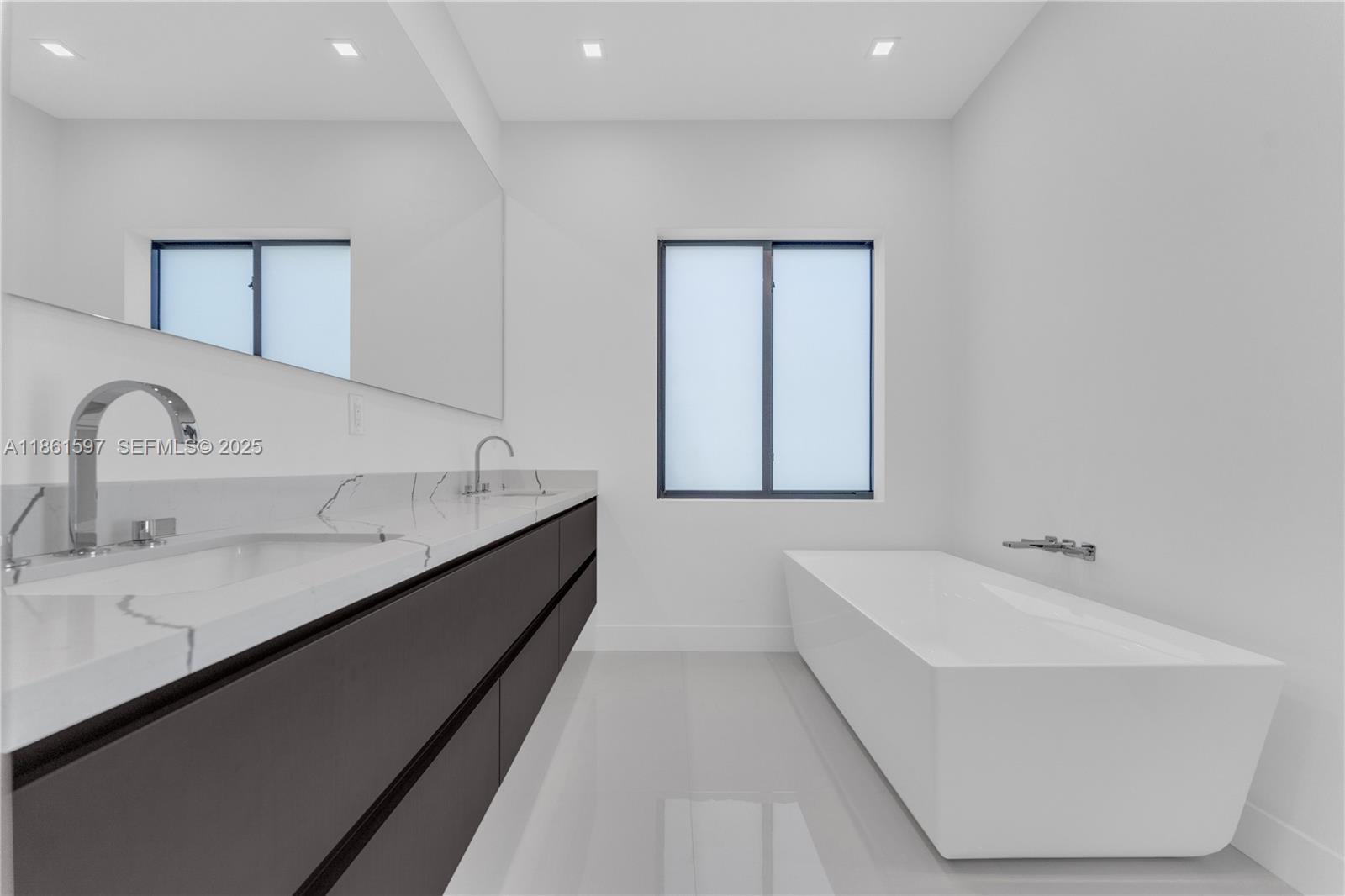 3205 Leigh Road Pompano Beach, FL 33062 - Photo 9 of 49