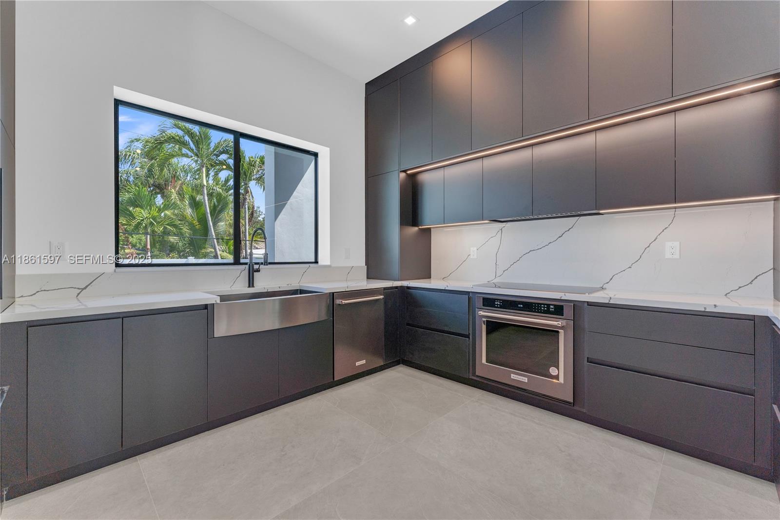 3205 Leigh Road Pompano Beach, FL 33062 - Photo 10 of 49