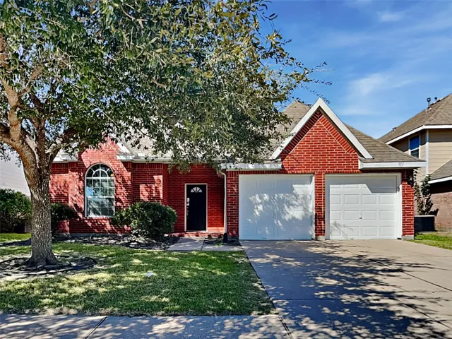 $2,245 | 913 Almond Street, Baytown, TX 77521