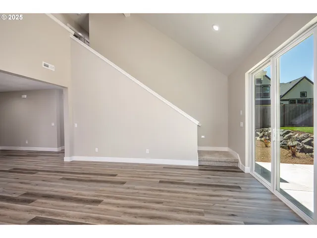 $625,000 | 87744 8th Street, Unit LOT 14, Veneta, OR 97487