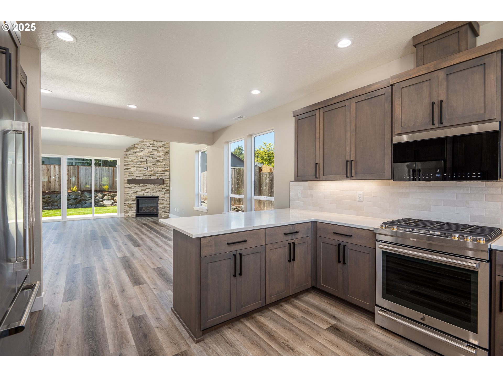 87744 8th Street, Unit LOT 14 Veneta, OR 97487 - Photo 8 of 39