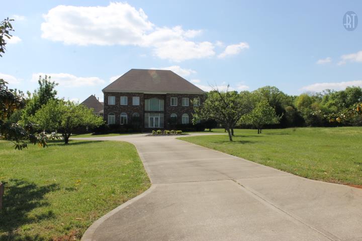 166 Coldstream Road Murfreesboro, TN 37127 - Photo 1 of 21 Gallery Image 1