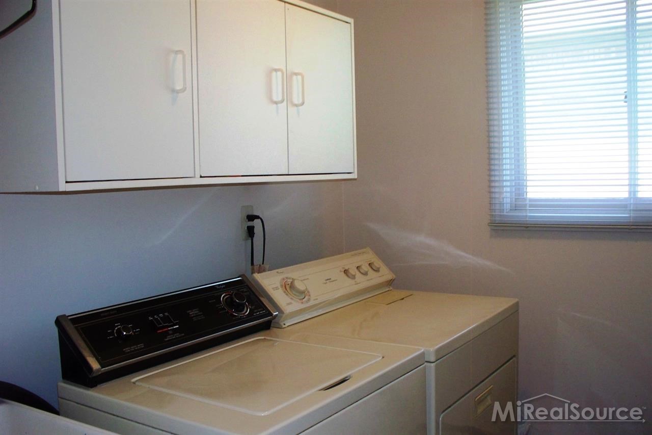 2230 River Road St. Clair, MI 48079 - Photo 22 of 28 31200116-21.JPG
