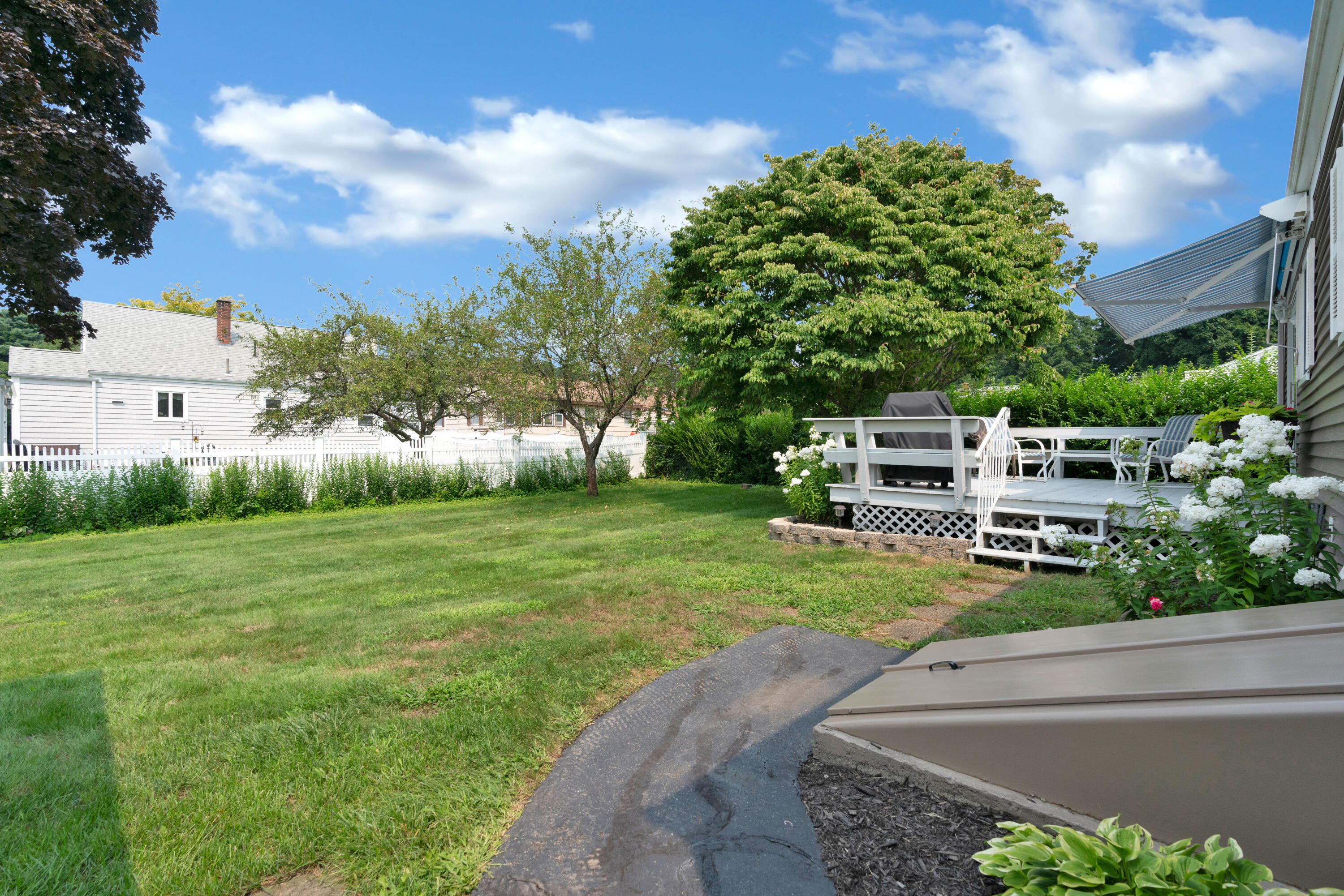 39 Hicks Street Portland, ME 04103 - Photo 4 of 47 _DSC4823