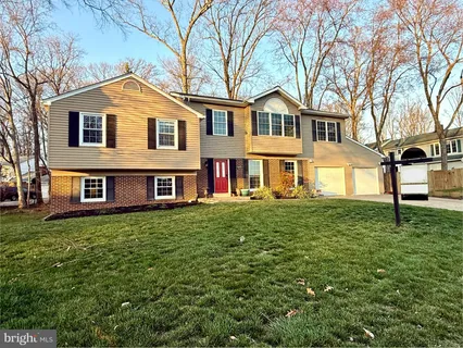 $1,049,900 | 9502 Wallingford Drive, Burke, VA 22015