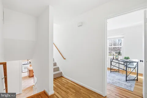 $1,049,900 | 9502 Wallingford Drive, Burke, VA 22015