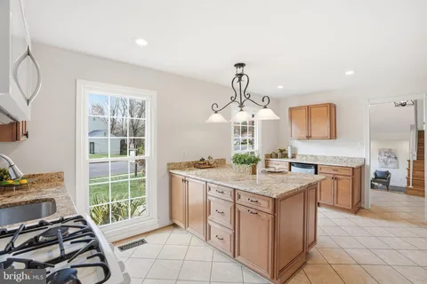 $1,049,900 | 9502 Wallingford Drive, Burke, VA 22015