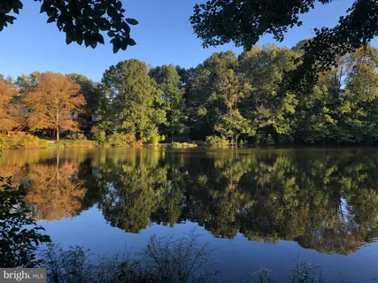 $1,049,900 | 9502 Wallingford Drive, Burke, VA 22015