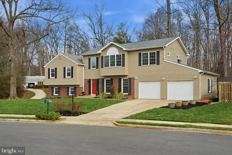$1,049,900 | 9502 Wallingford Drive, Burke, VA 22015