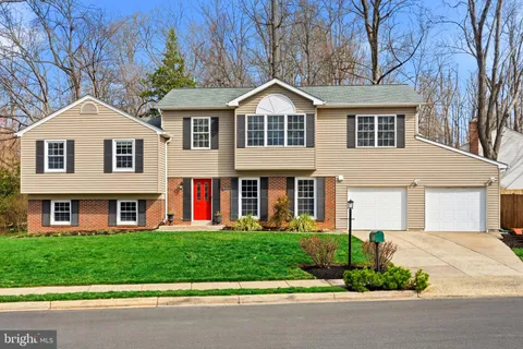 $1,049,900 | 9502 Wallingford Drive, Burke, VA 22015