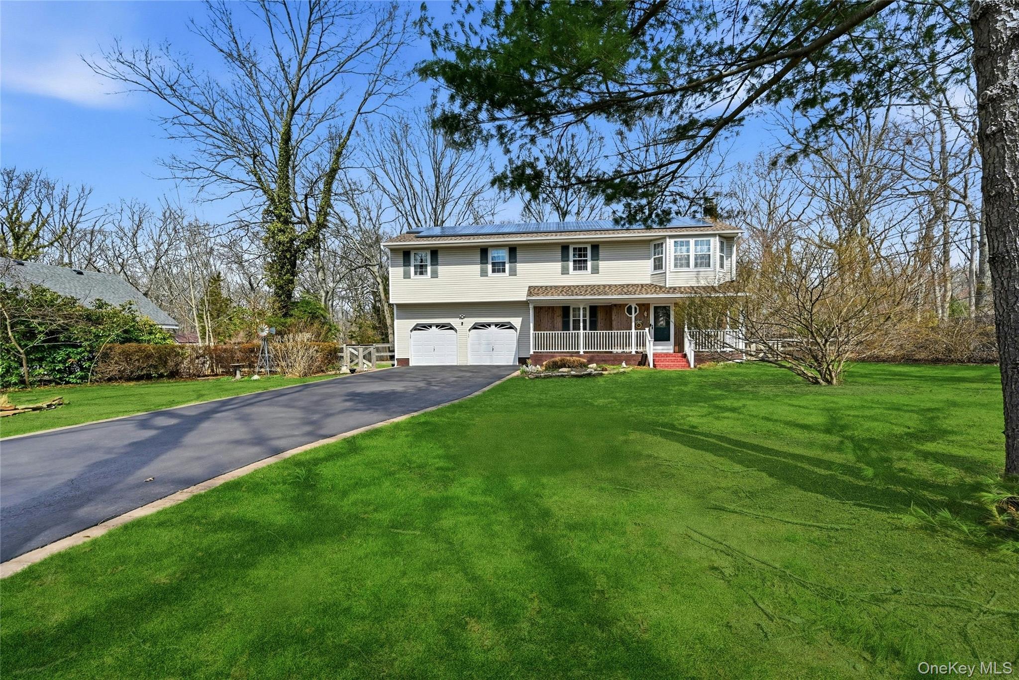 41 North Country Road Shoreham, NY 11786 - Photo 26 of 31 View of the front lawn