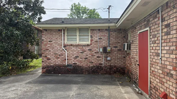 $275,000 | 3182 Old Highway 52, Moncks Corner, SC 29461